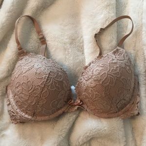 Nude lace push up bra